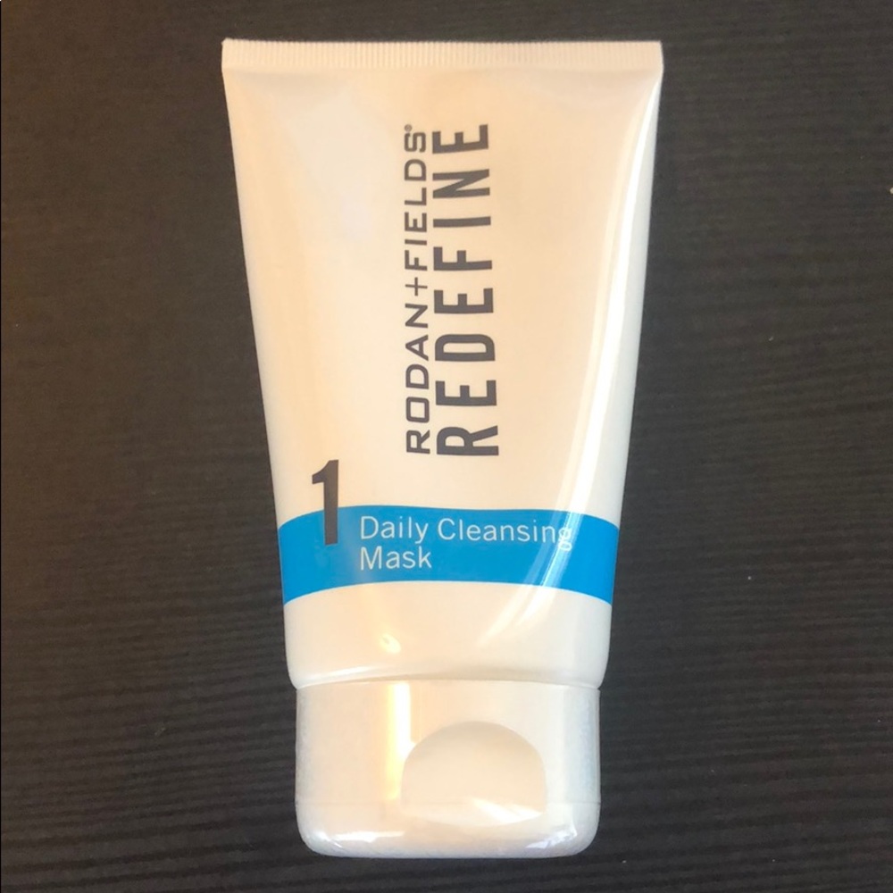 Rodan + Fields Redefine Daily Cleansing Mask